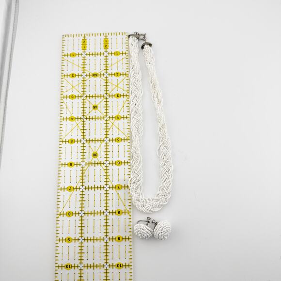 Vintage White Beaded Necklace Clip On Earring Set Braided Statement Jewelry - Picture 5 of 10